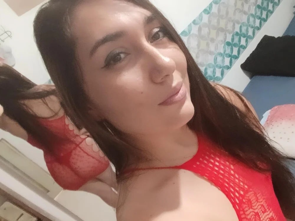 AngelaBelucci Chatroom