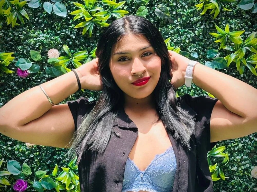 Angelasex67 Chatroom