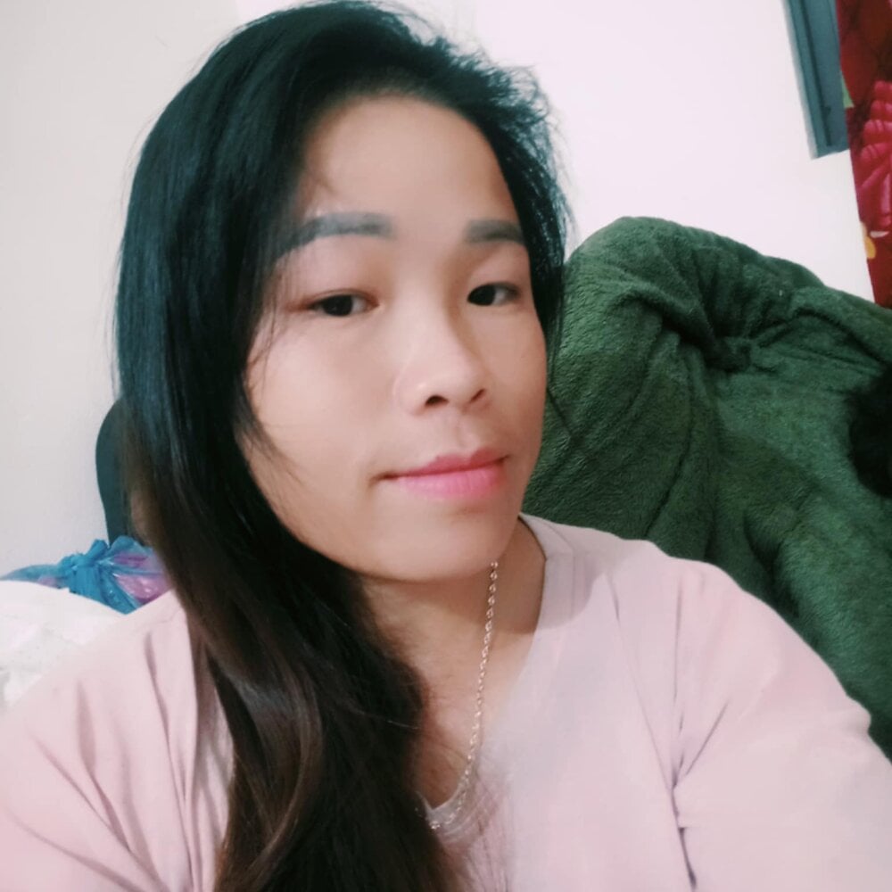 Anh-Huyen33 Chatroom