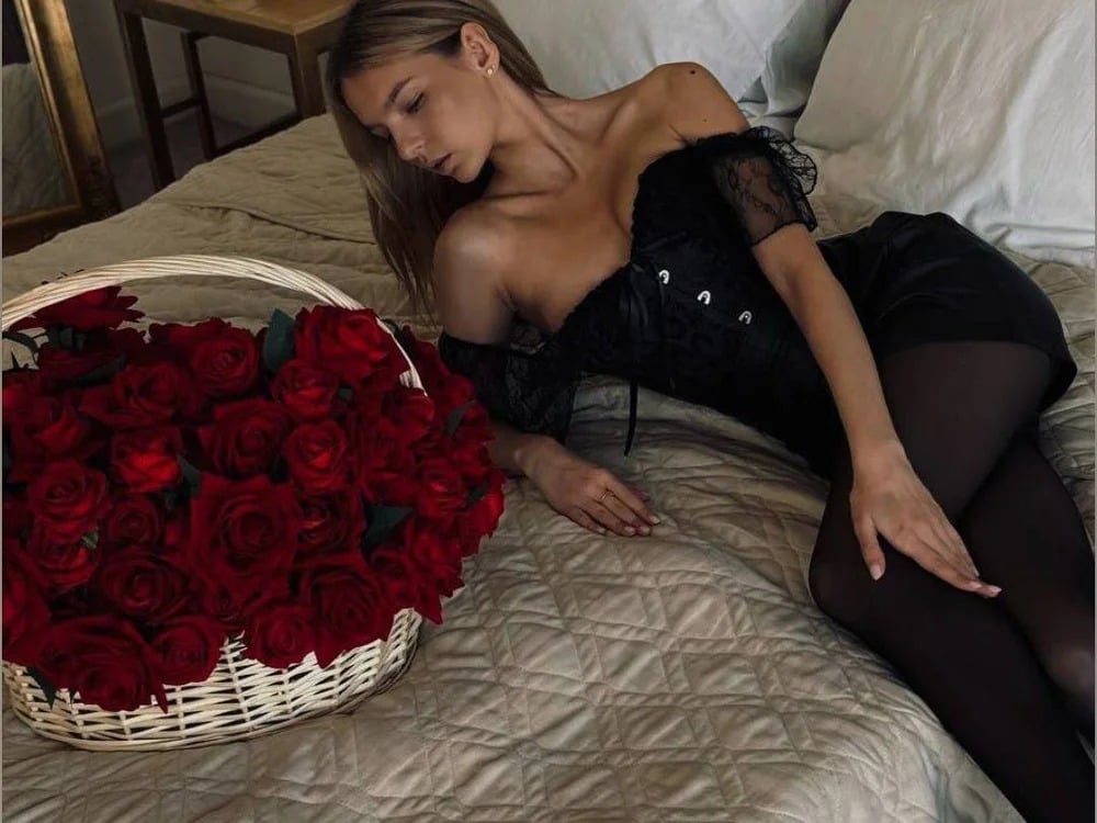 Anneta_Hart Chatroom