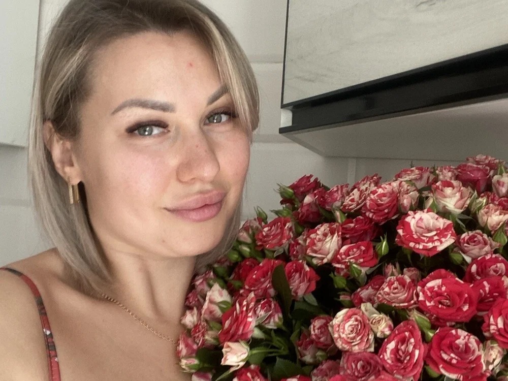 AnnettaChehova Chatroom