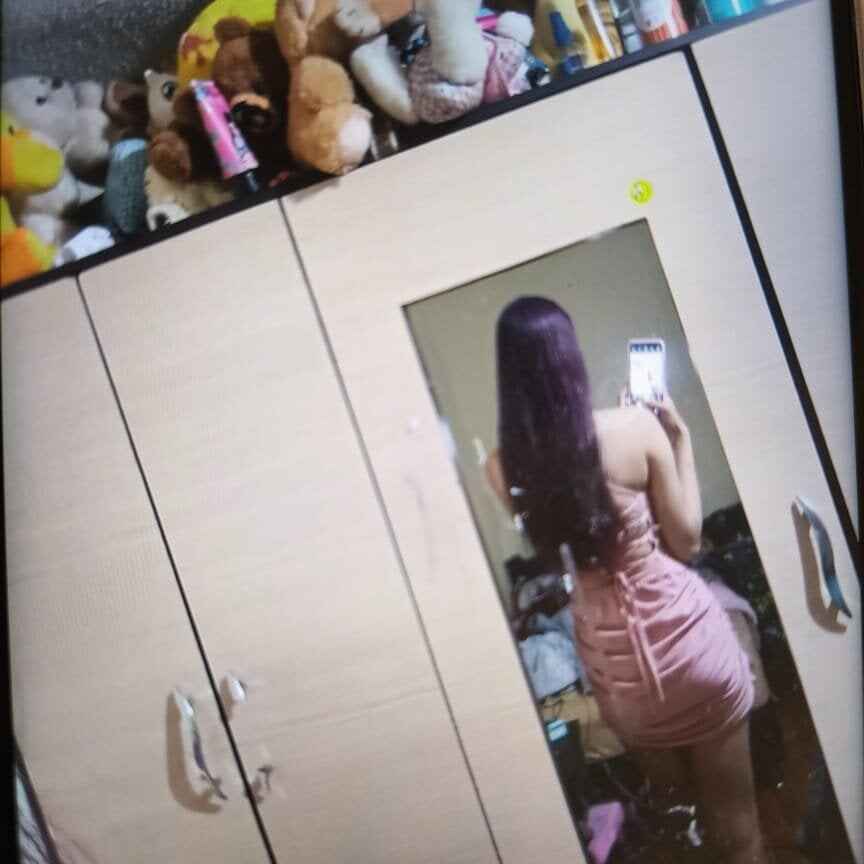 Annie_Chers Chatroom