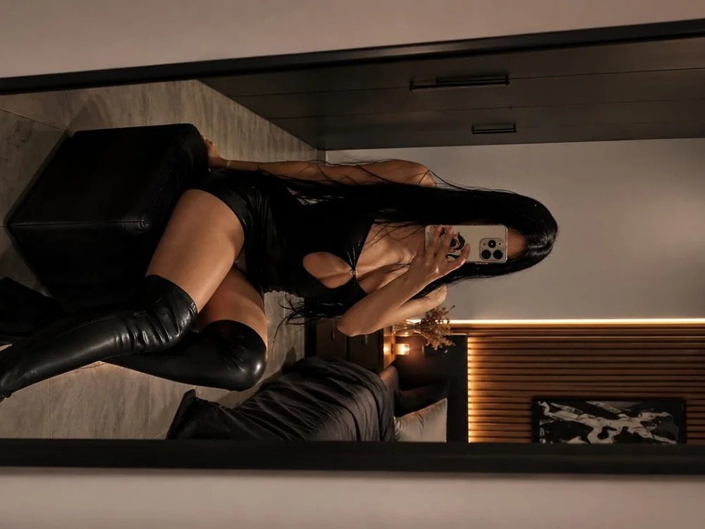 AnnyFox_ch Chatroom
