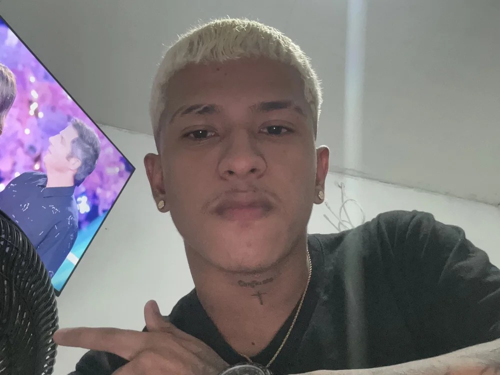 Anthony_clark1 Chatroom