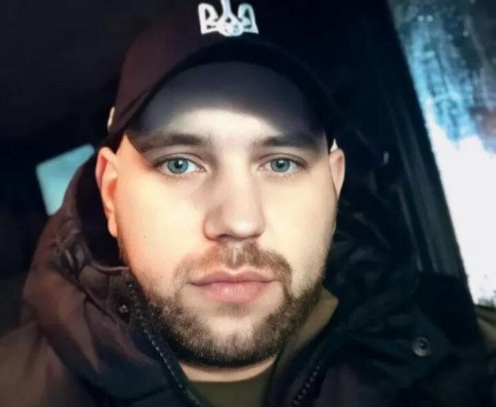 AntonUkraine Chatroom