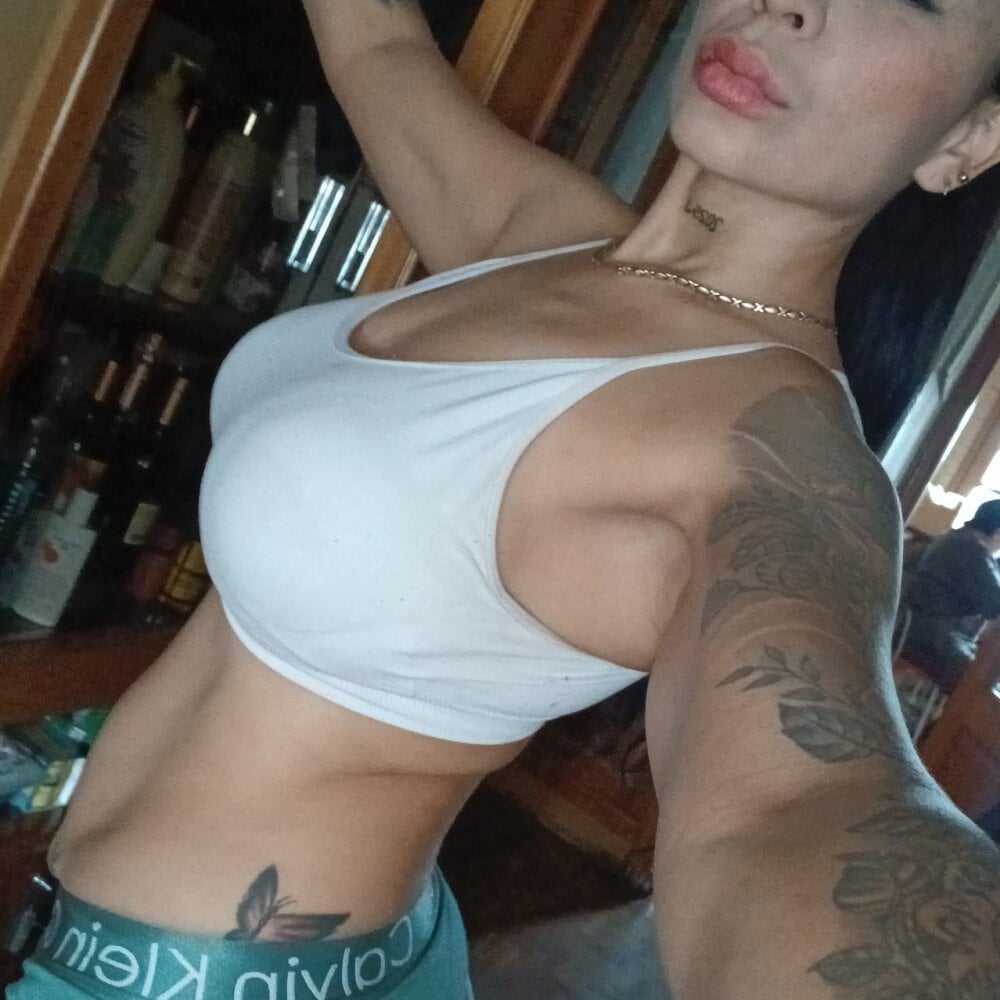 AntonellaFerrerr_1 Chatroom