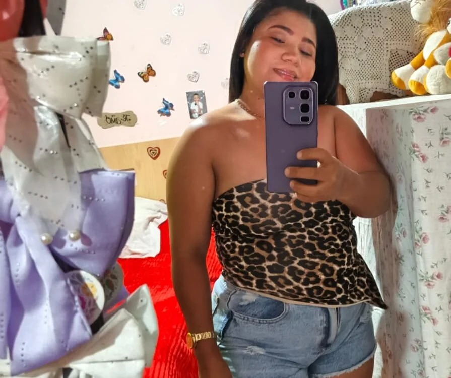 AntoniaLust Chatroom