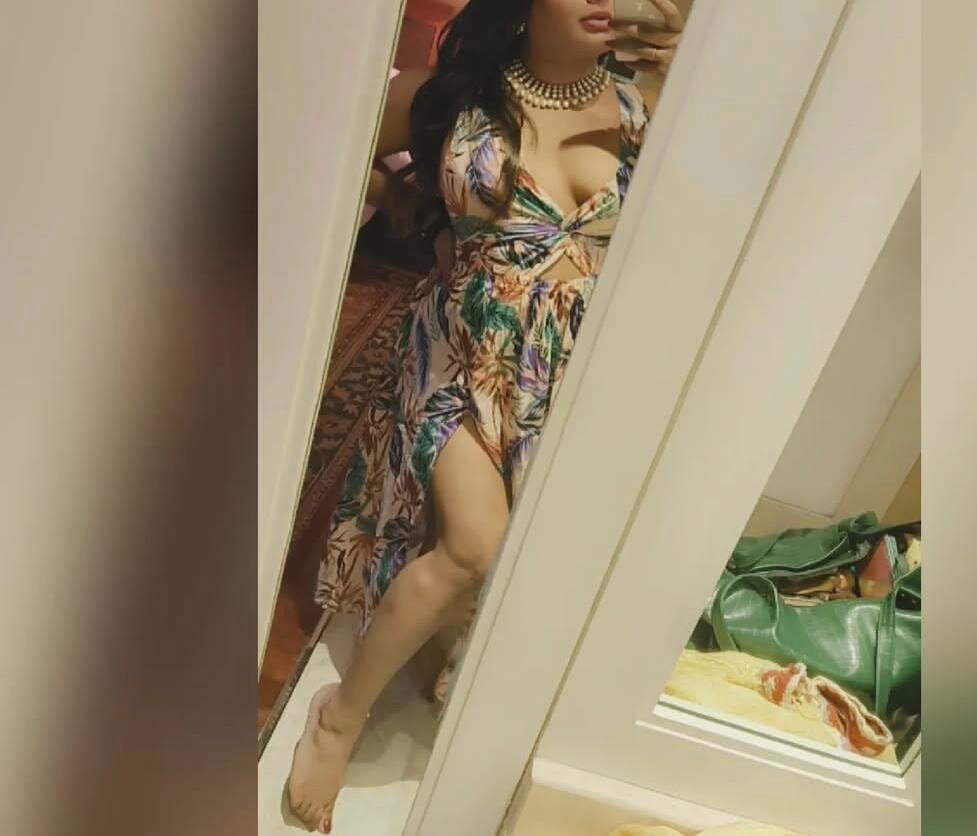 Anvi_hotty09 Chatroom