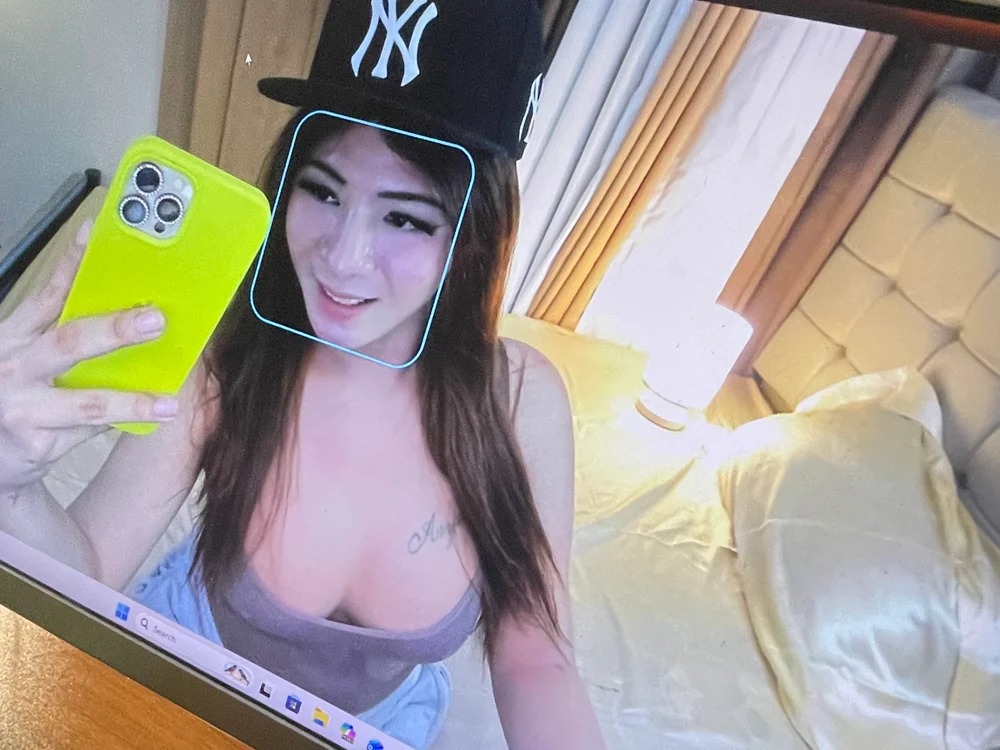 AnyaSofuck Chatroom