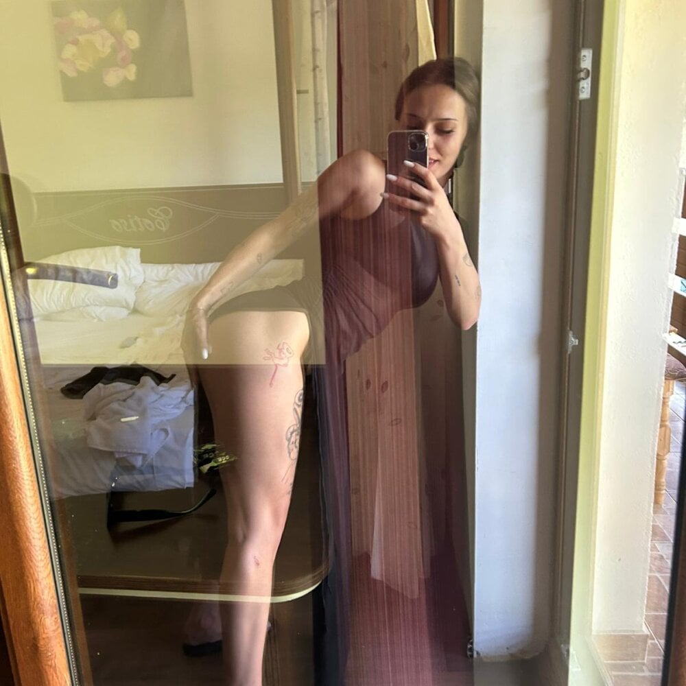 Anya_Sky Chatroom