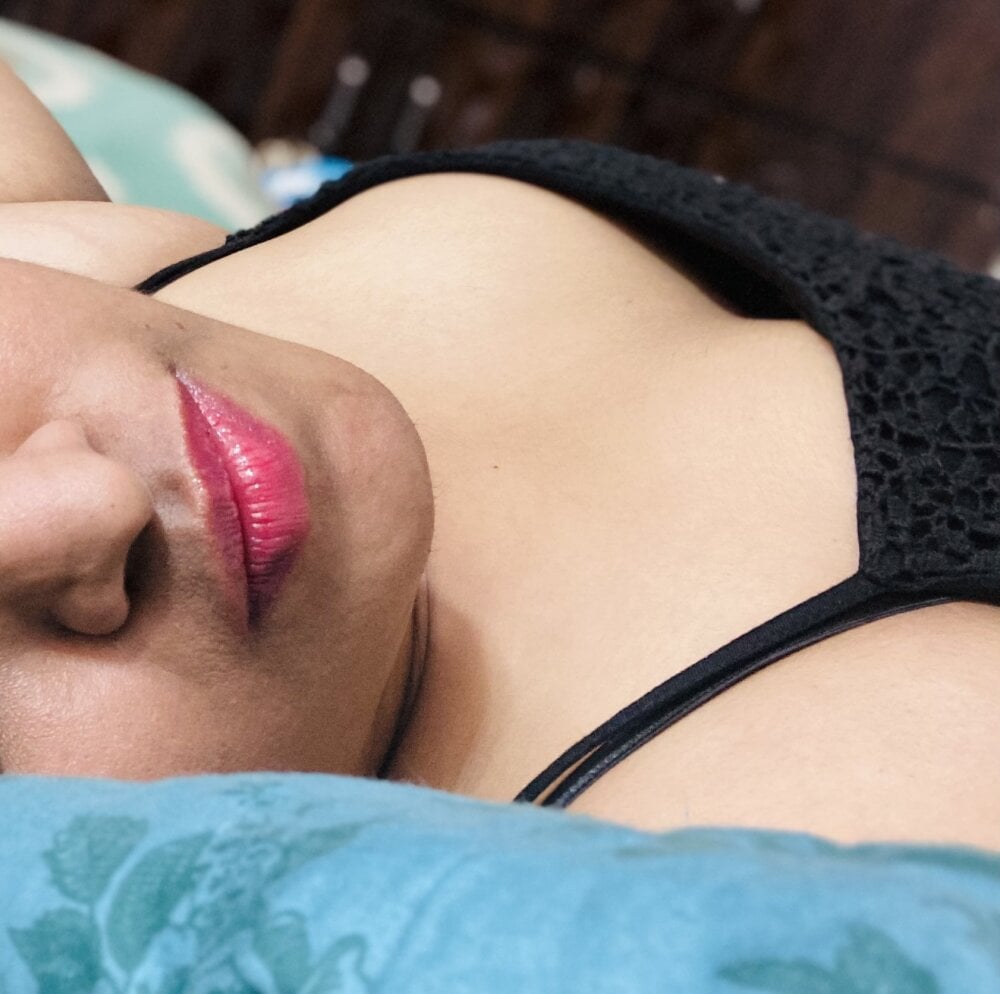 Aphrodite_Anna Chatroom