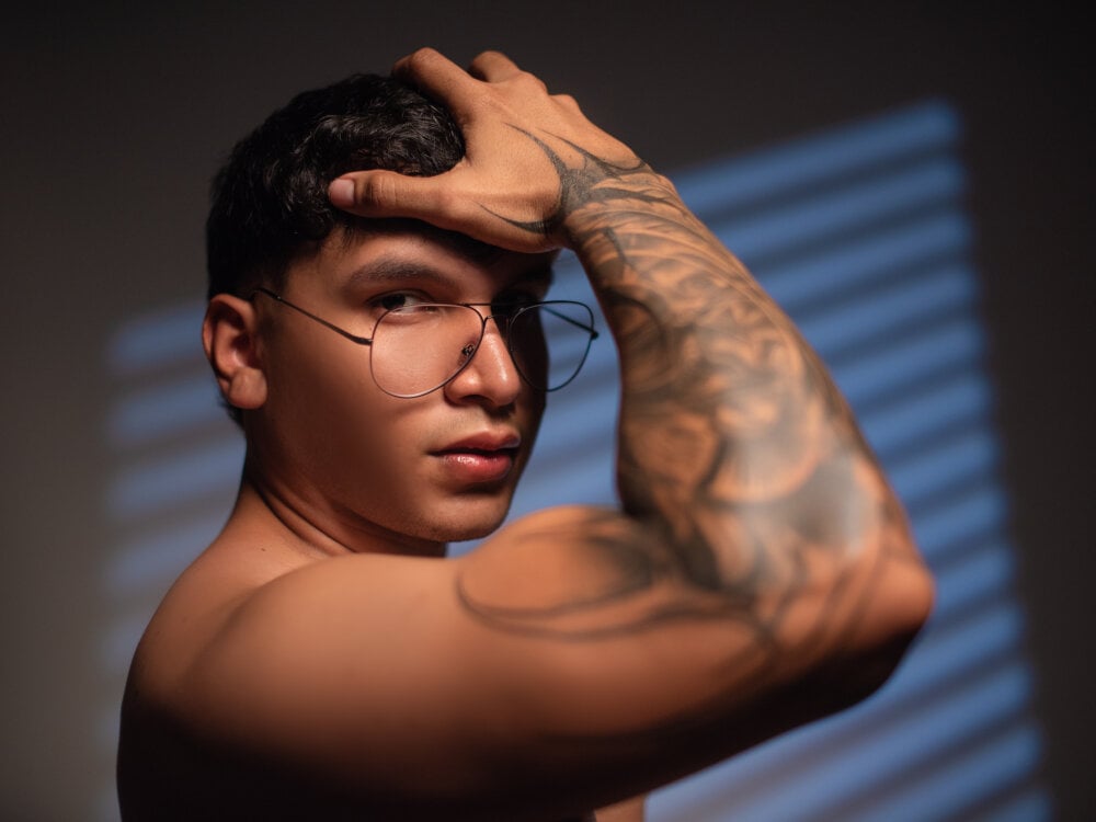 ApoloTorres Chatroom