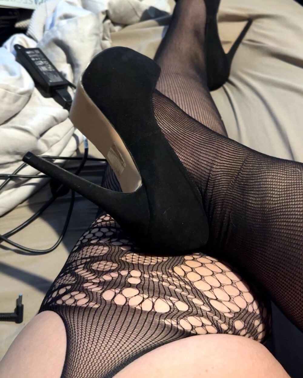 ApraxicKnitwear Chatroom