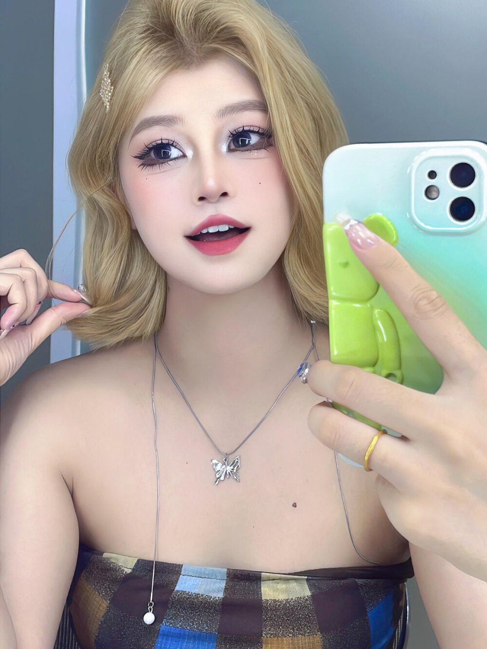 April-baby Chatroom