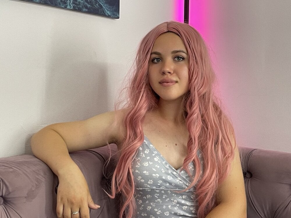 April_Ember Chatroom