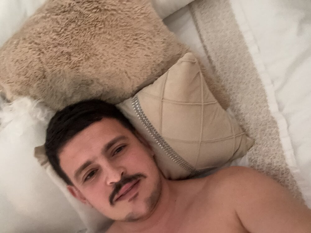 Arabxlyoung Chatroom