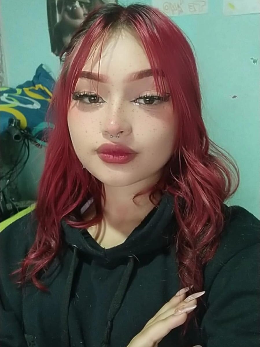 Ari_pinkk Chatroom