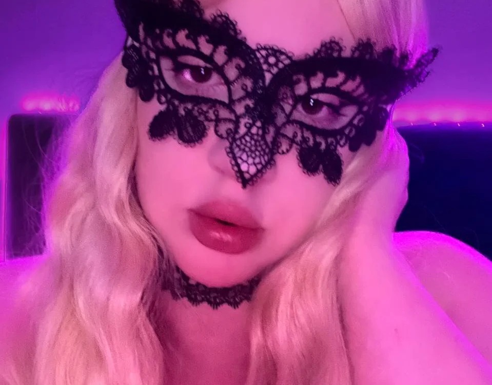 AriaMoon23 Chatroom