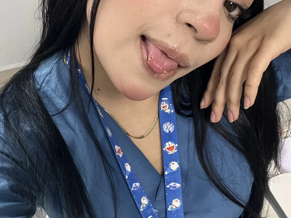 Ariadna_Little Chatroom