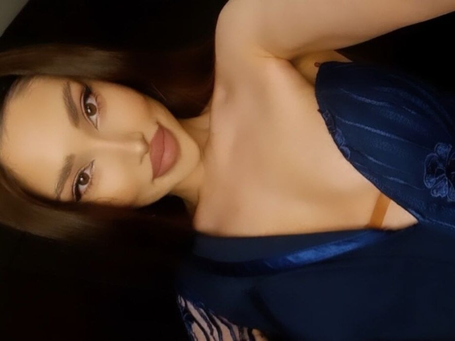 AriannaMoonXx Chatroom