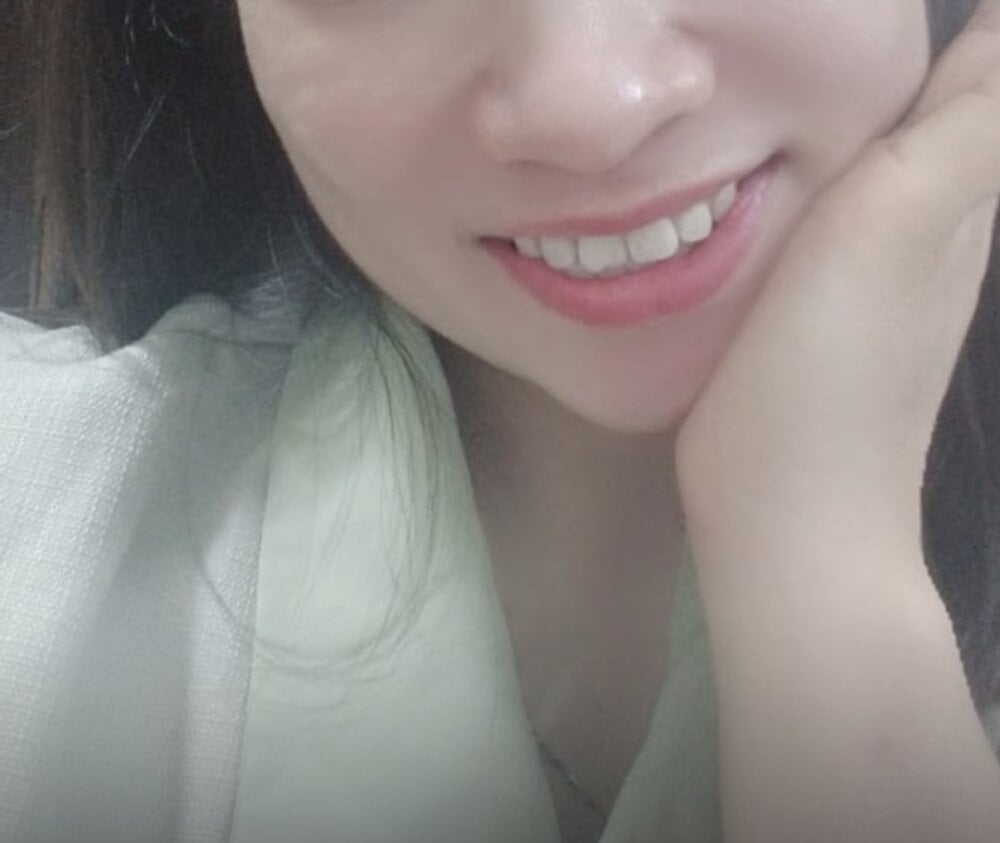 Arica_sexykiss Chatroom