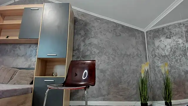 Ariella_Raven Chatroom