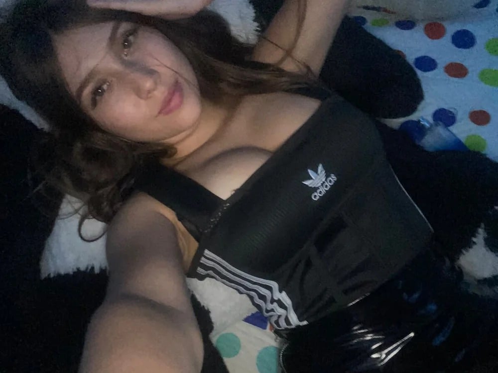 Ariiah_tay Chatroom