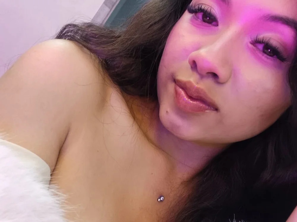 Aris_Logan Chatroom