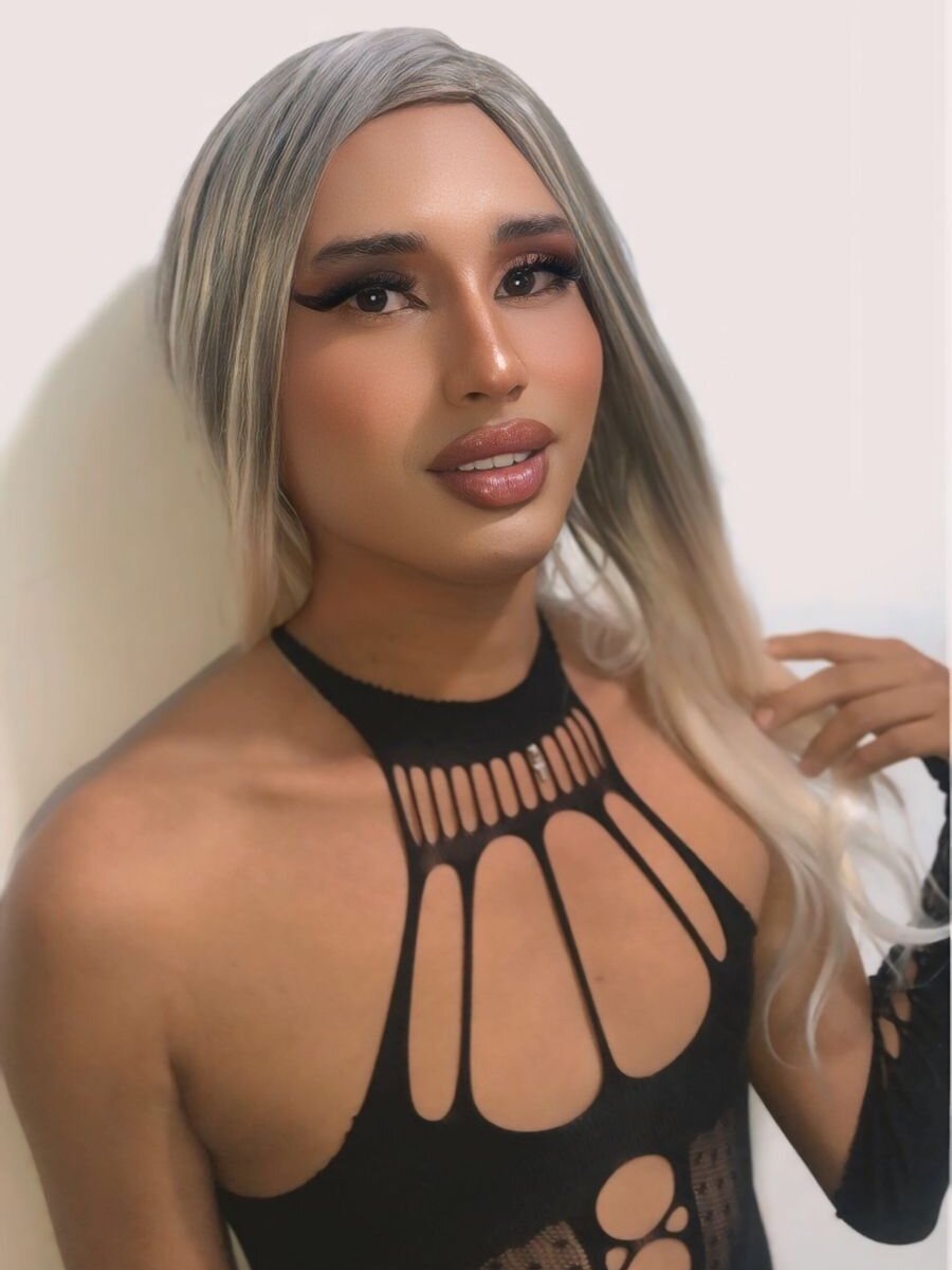 Arley_Graham Chatroom