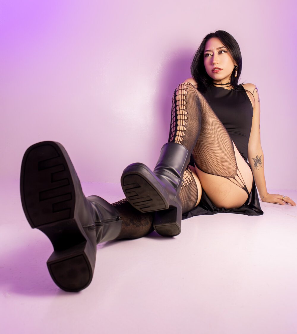 ArtemisaMoonn Chatroom