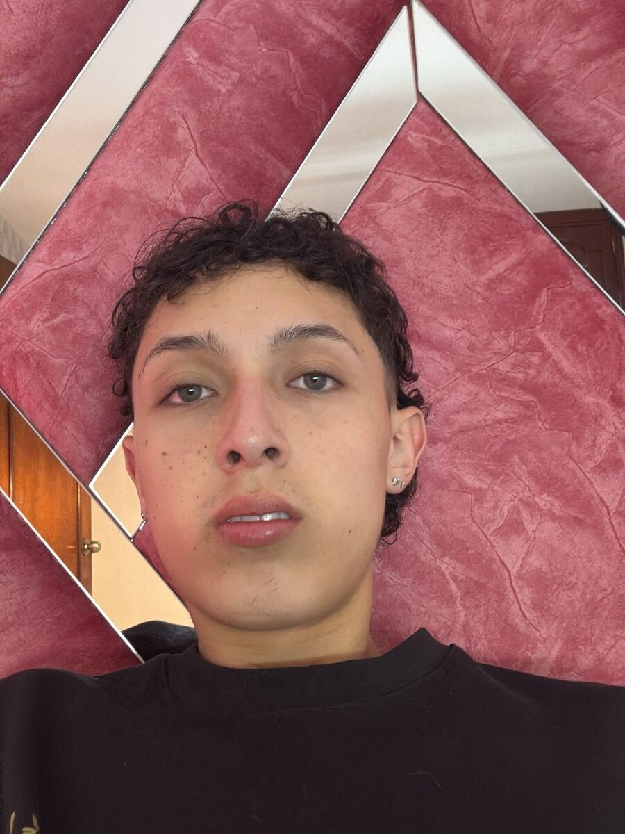ArthurCox Chatroom