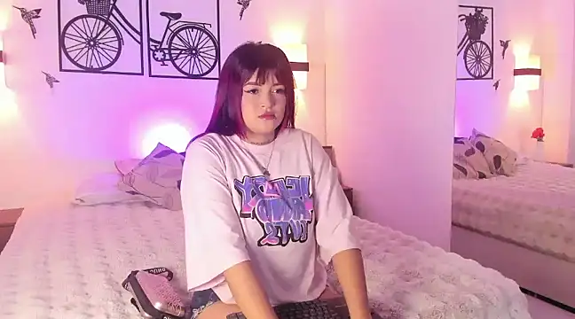 Ash_Hottt Chatroom