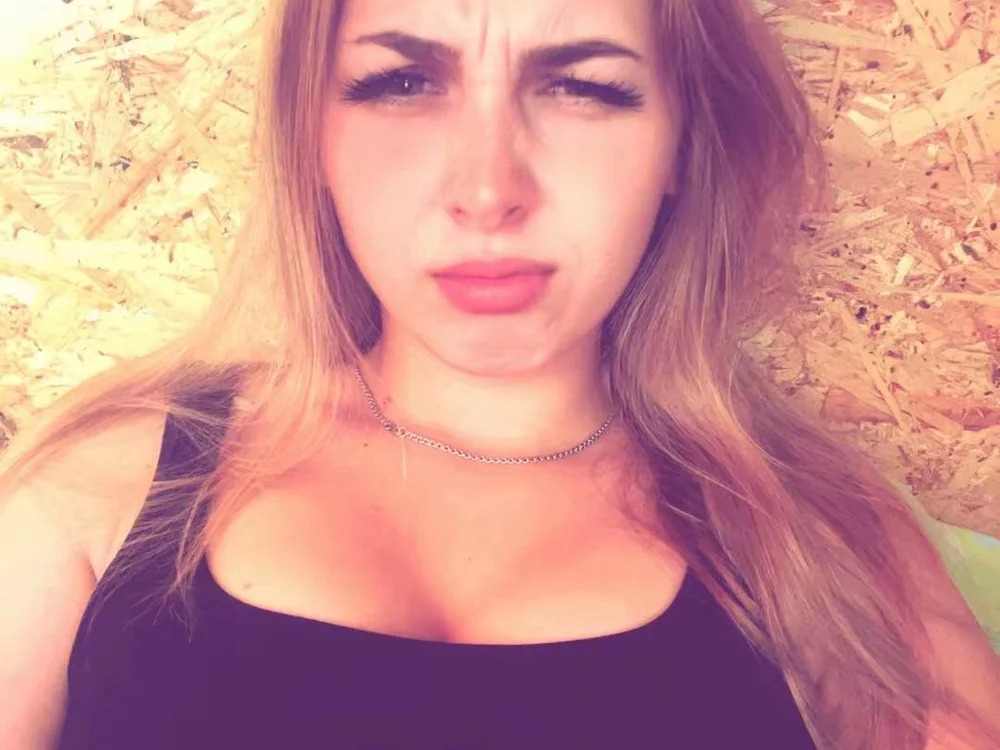 AshleyDemure Chatroom