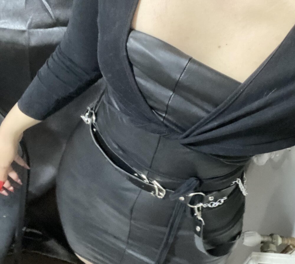 AshleyEasyFry Chatroom