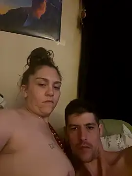 AshleyJosh0411 Chatroom