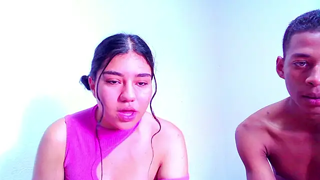 Ashley_And_Izan Chatroom