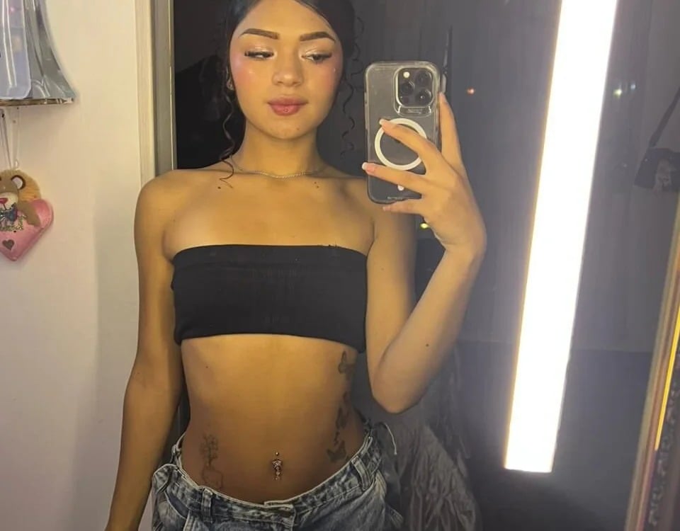 Ashly_Pink69 Chatroom