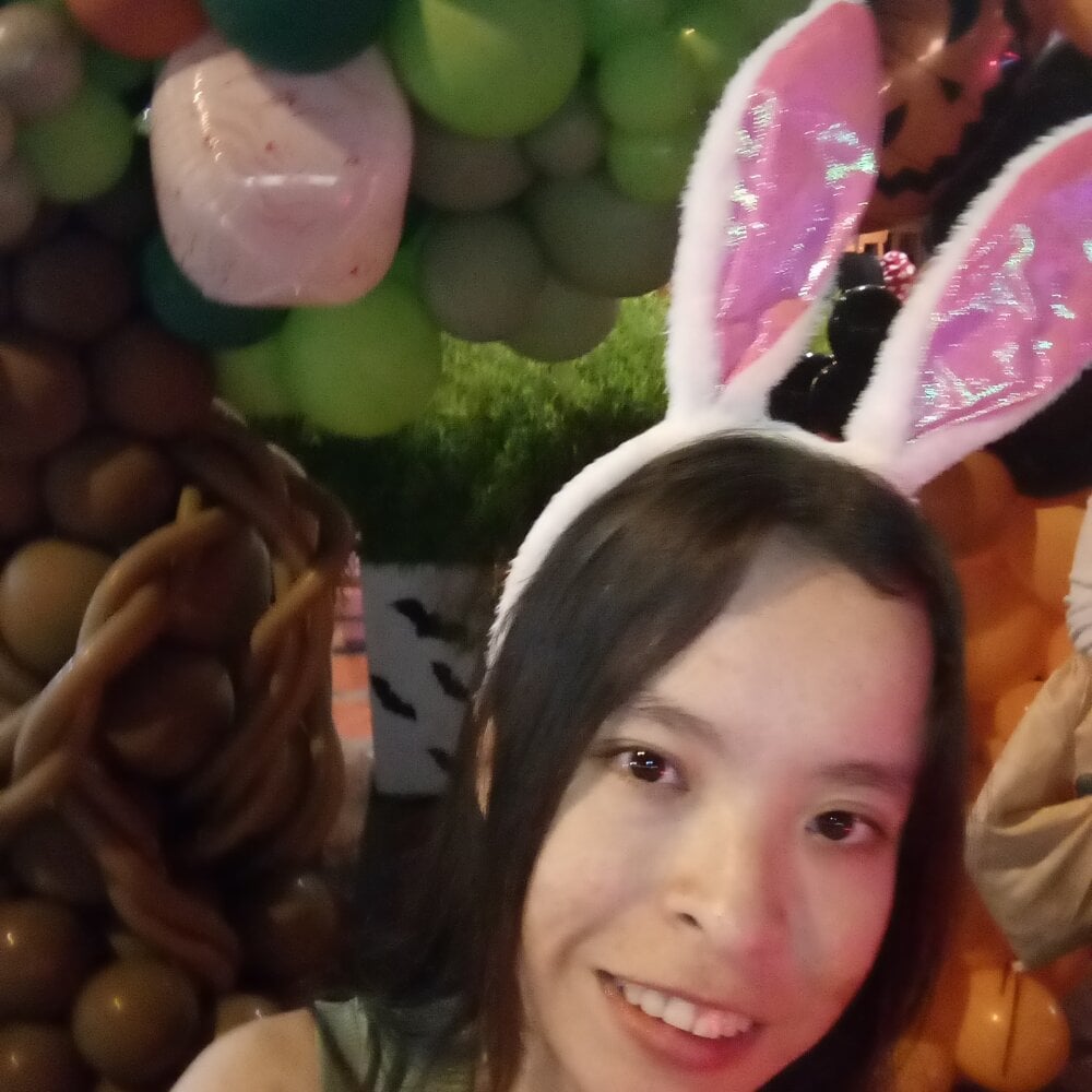 Ashly_Pink_ Chatroom