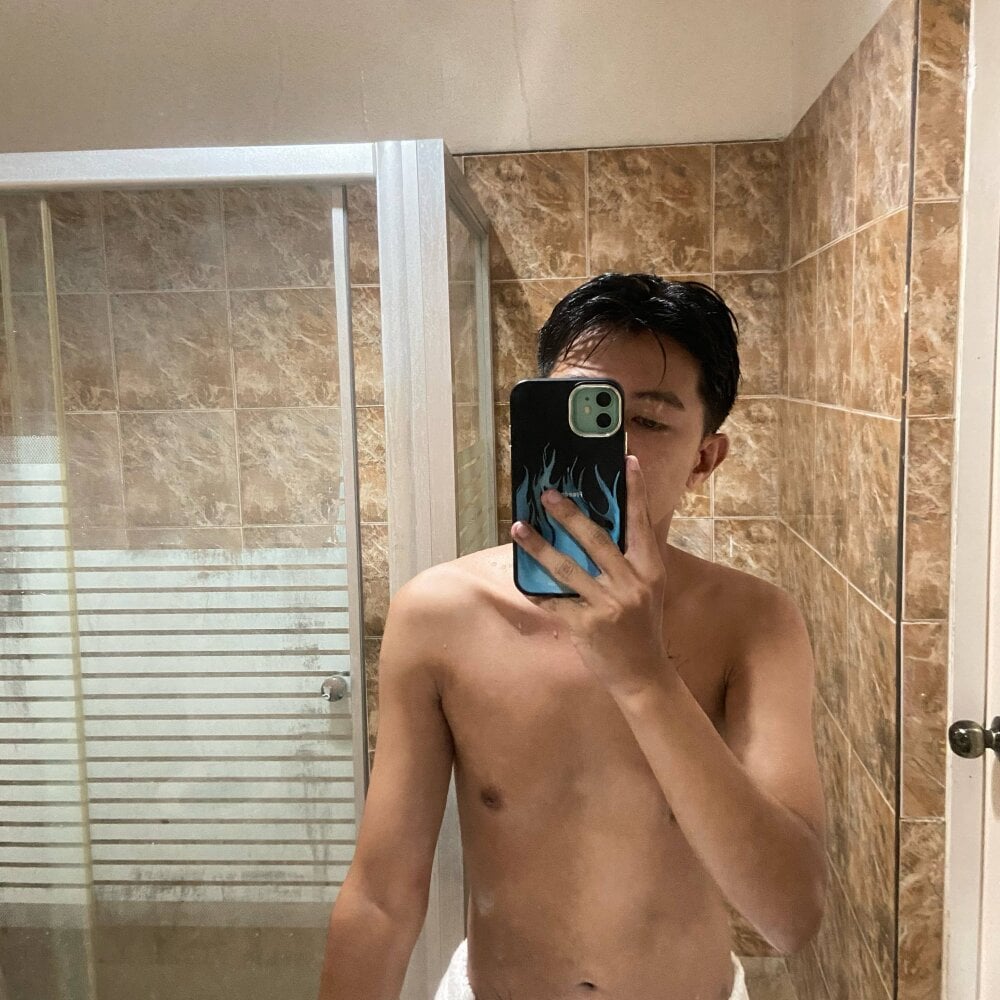 Asian_hornyforyou Chatroom