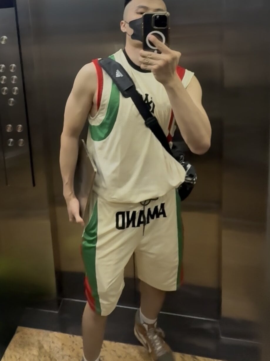 AsianboySexyXXX209 Chatroom