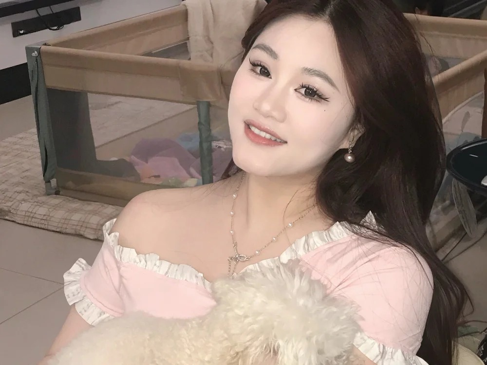 Astrid61 Chatroom