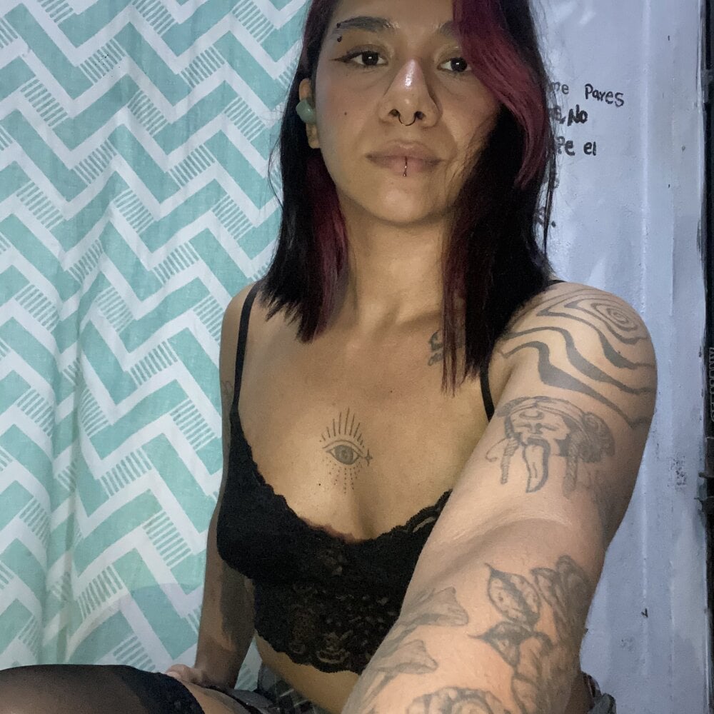 AstridFortune Chatroom