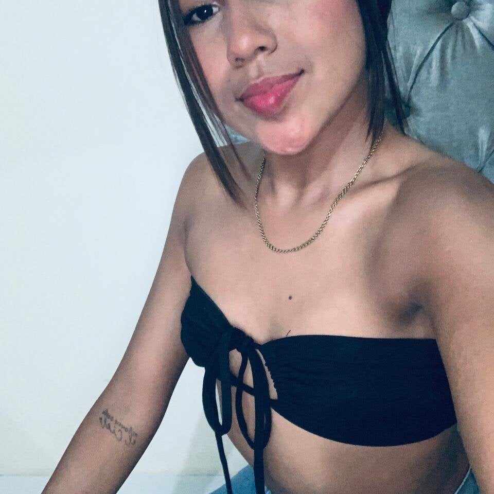 Attractive_girls Chatroom