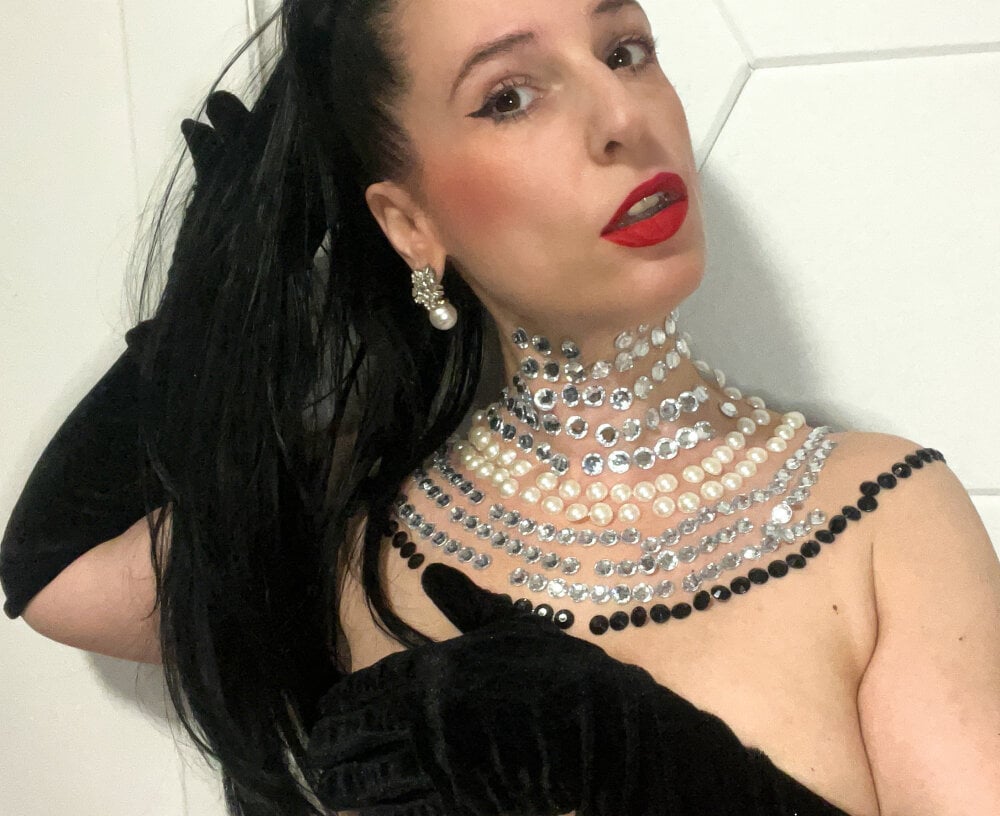 Audrey_hoty Chatroom