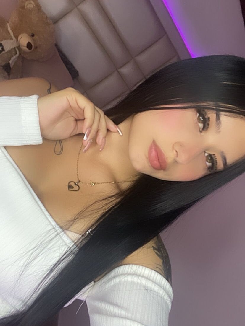 AuroraLanee Webcam Profile Picture AuroraLanee Chatroom