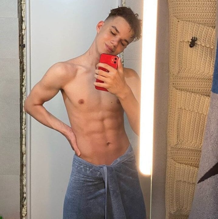 Auston__Rich Chatroom