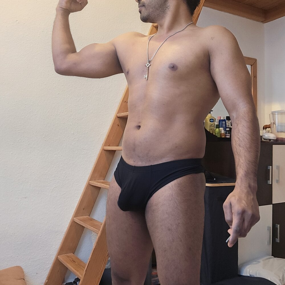 Avgbuildguy4u Chatroom