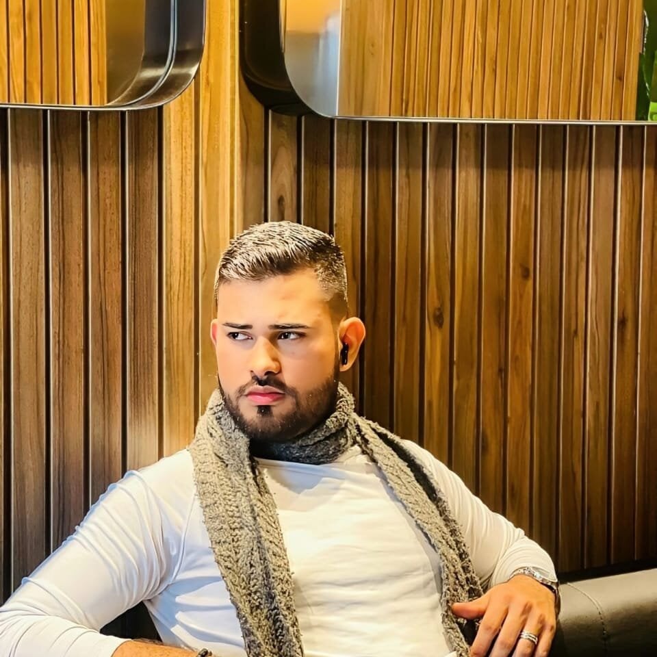 Axel_Castillo21 Chatroom