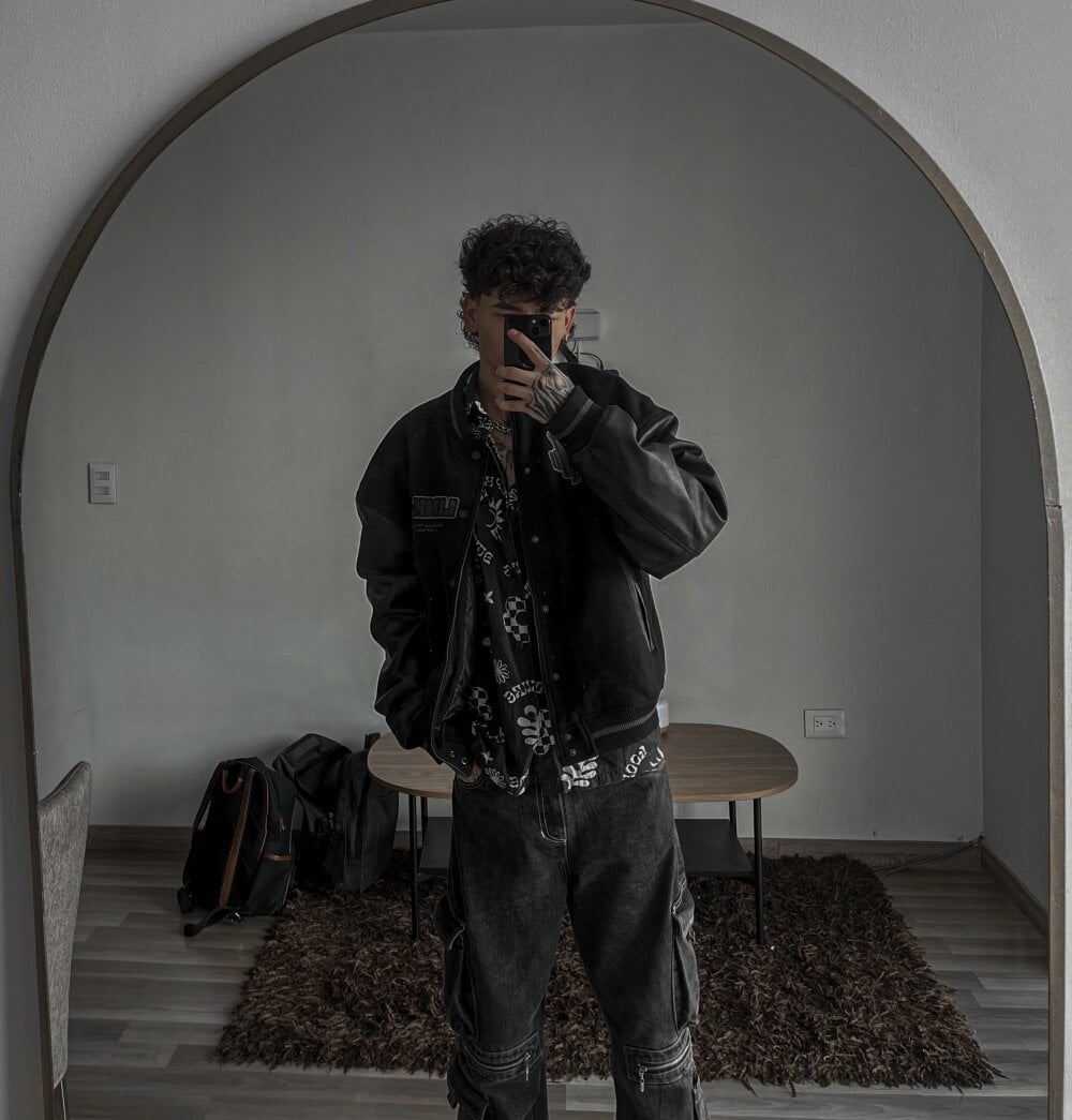 Axel_InkShade_ Chatroom