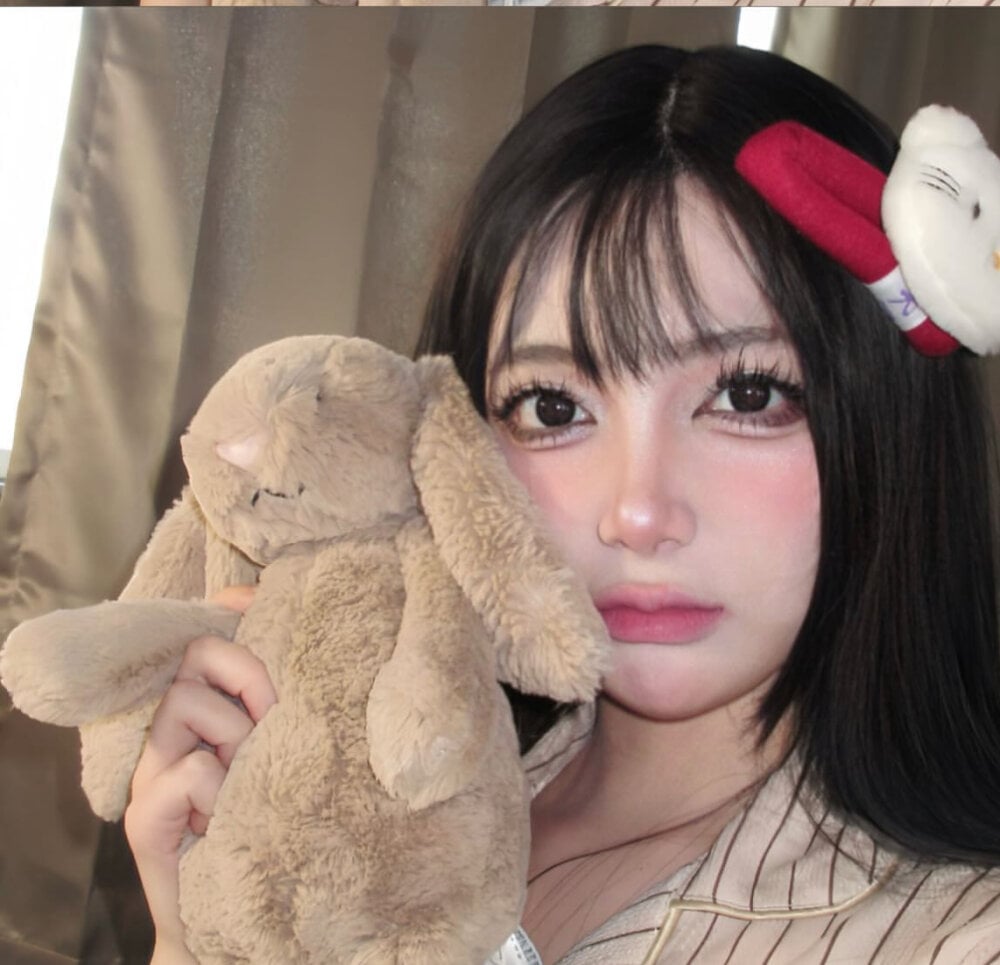 Azami_Chan Chatroom
